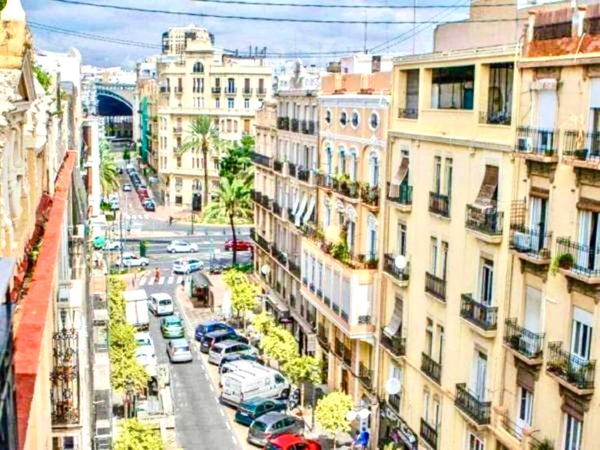 El Palacete Gran Via Valencia Exteriör bild